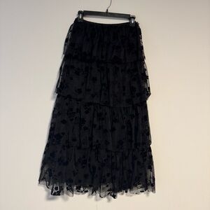 Elencare Due Floral Black Tiered Midi Skirt